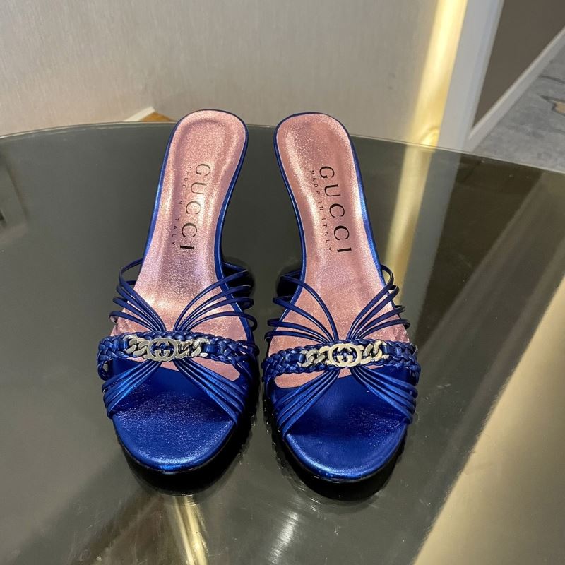 G*u*i sandals